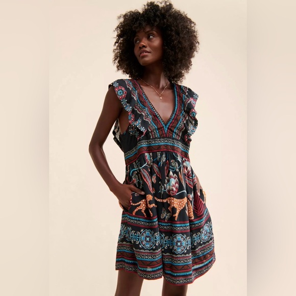 Anthropologie Dresses & Skirts - Anthropologie V-Neck Plunge Tunic Mini Dress